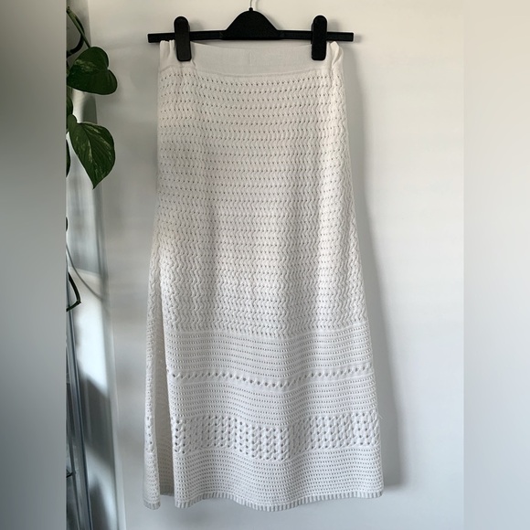 Wilfred ARITZIA SZ:US L Off White Crochet Skirt - Picture 1 of 3